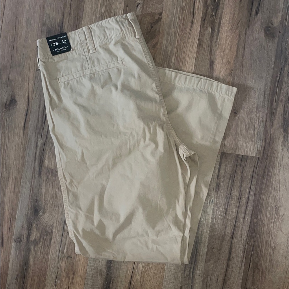 American Eagle Men's Khaki Original Straight Pants SIZE 38x32 NWT
